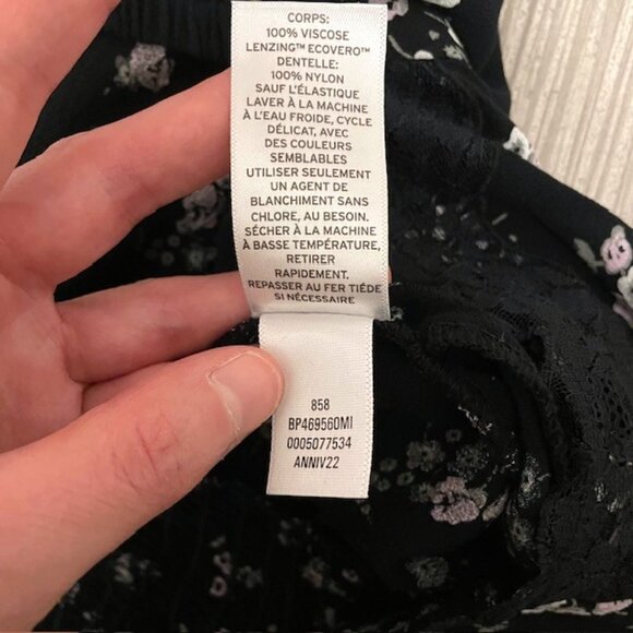 NWOT BP Lace Trim Dark Floral Long Sleeve Crop Top Blouse Size XS - Picture 10 of 13